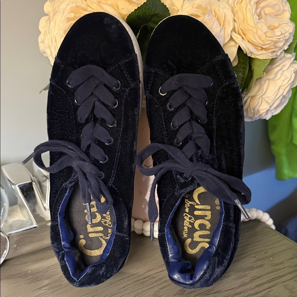 Circus by‎ Sam Edelman Black Velvet Athletic Shoes